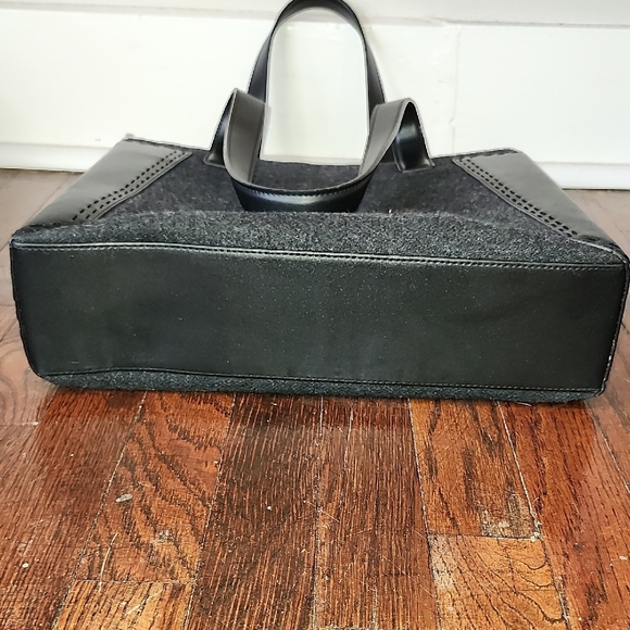 DKNYC Black Structured Tote Bag with Wool Inserts - Picture 9 of 13